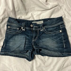 BKE denim shorts. Style Sabrina. Size 28 EUC